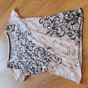 Maurices shirt, size M